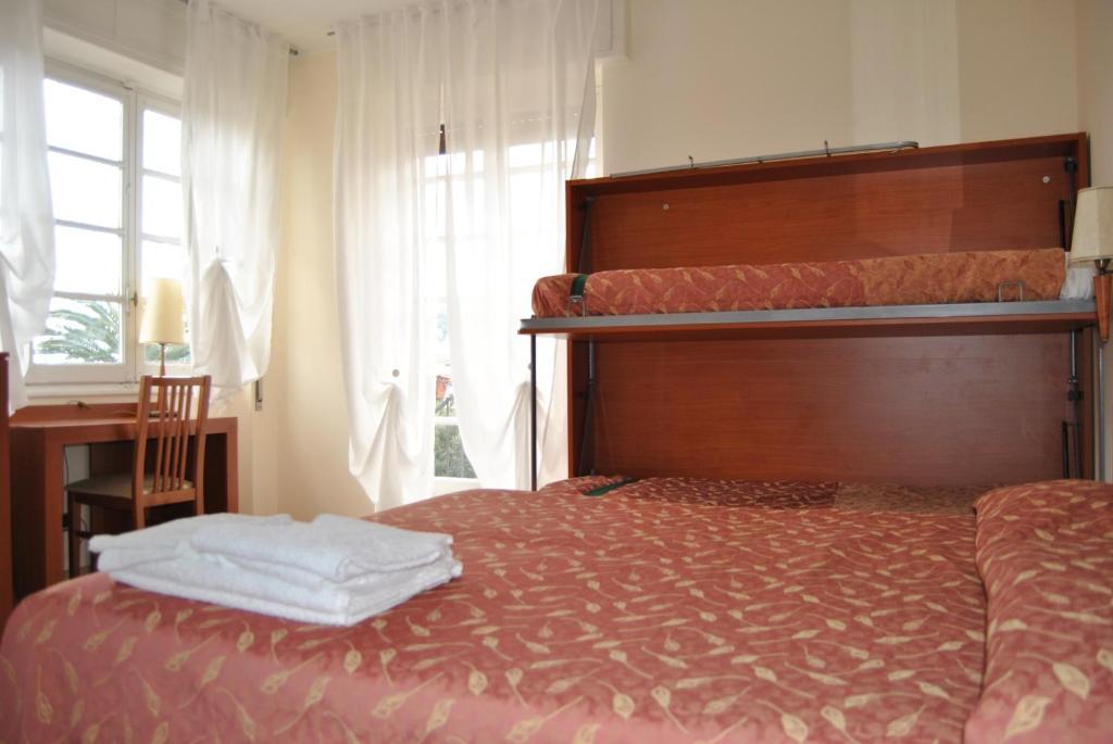 Hotel Mimosa สโปตัวร์โน ห้อง รูปภาพ