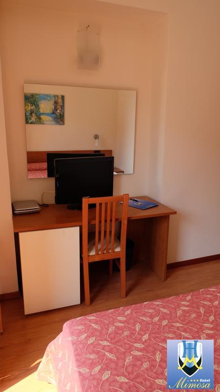 Hotel Mimosa สโปตัวร์โน ภายนอก รูปภาพ