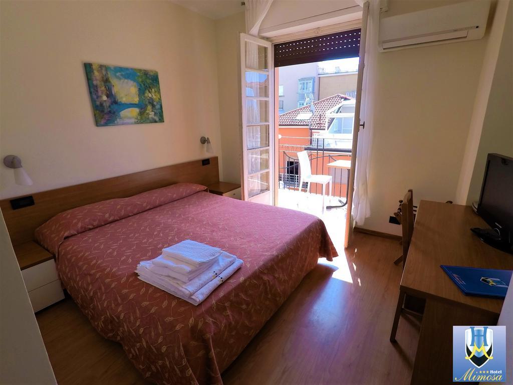 Hotel Mimosa สโปตัวร์โน ภายนอก รูปภาพ